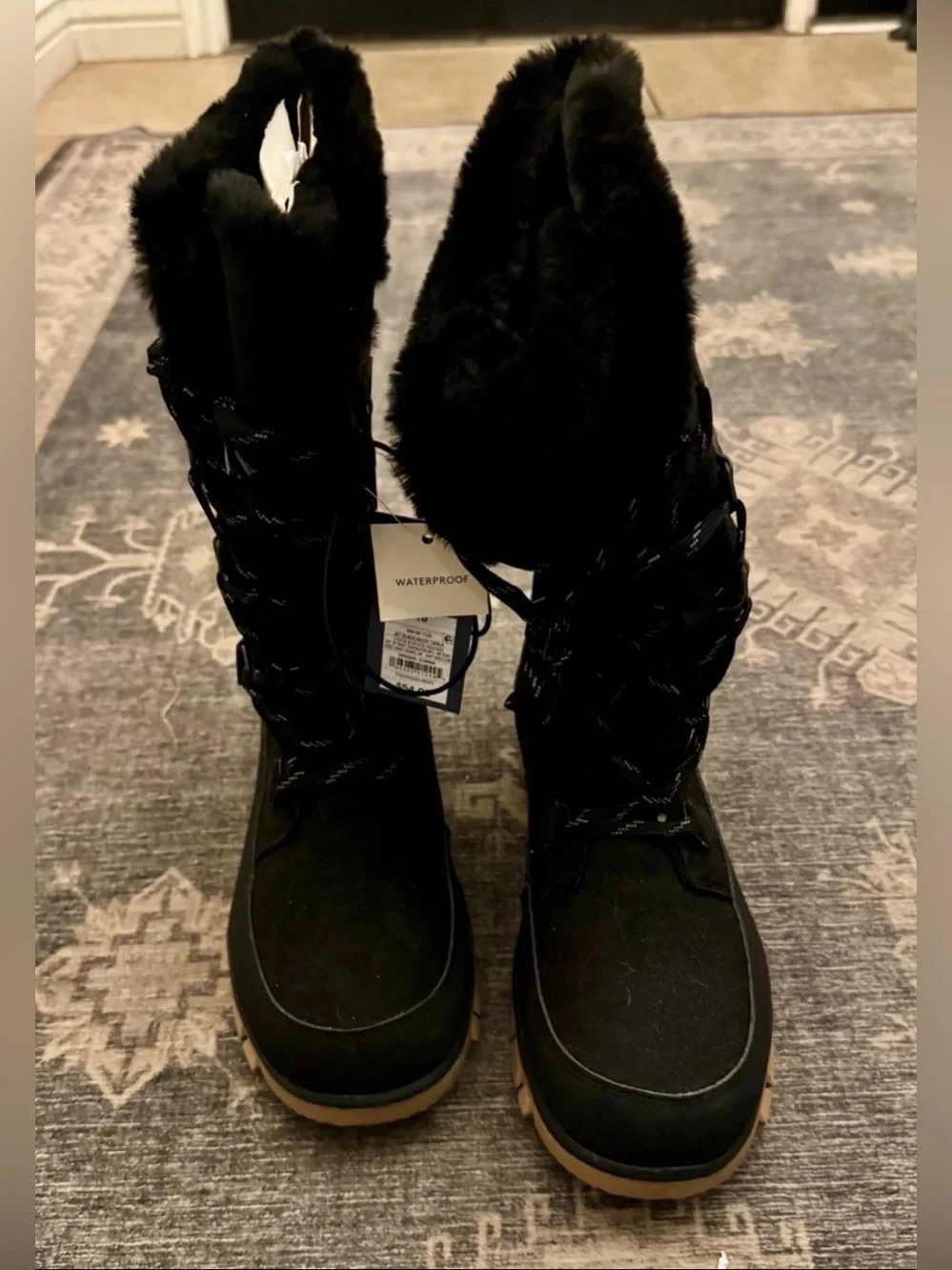 NWT Universal Thread Carla Waterproof Winter Snow Boots Black Faux Fur Size 10